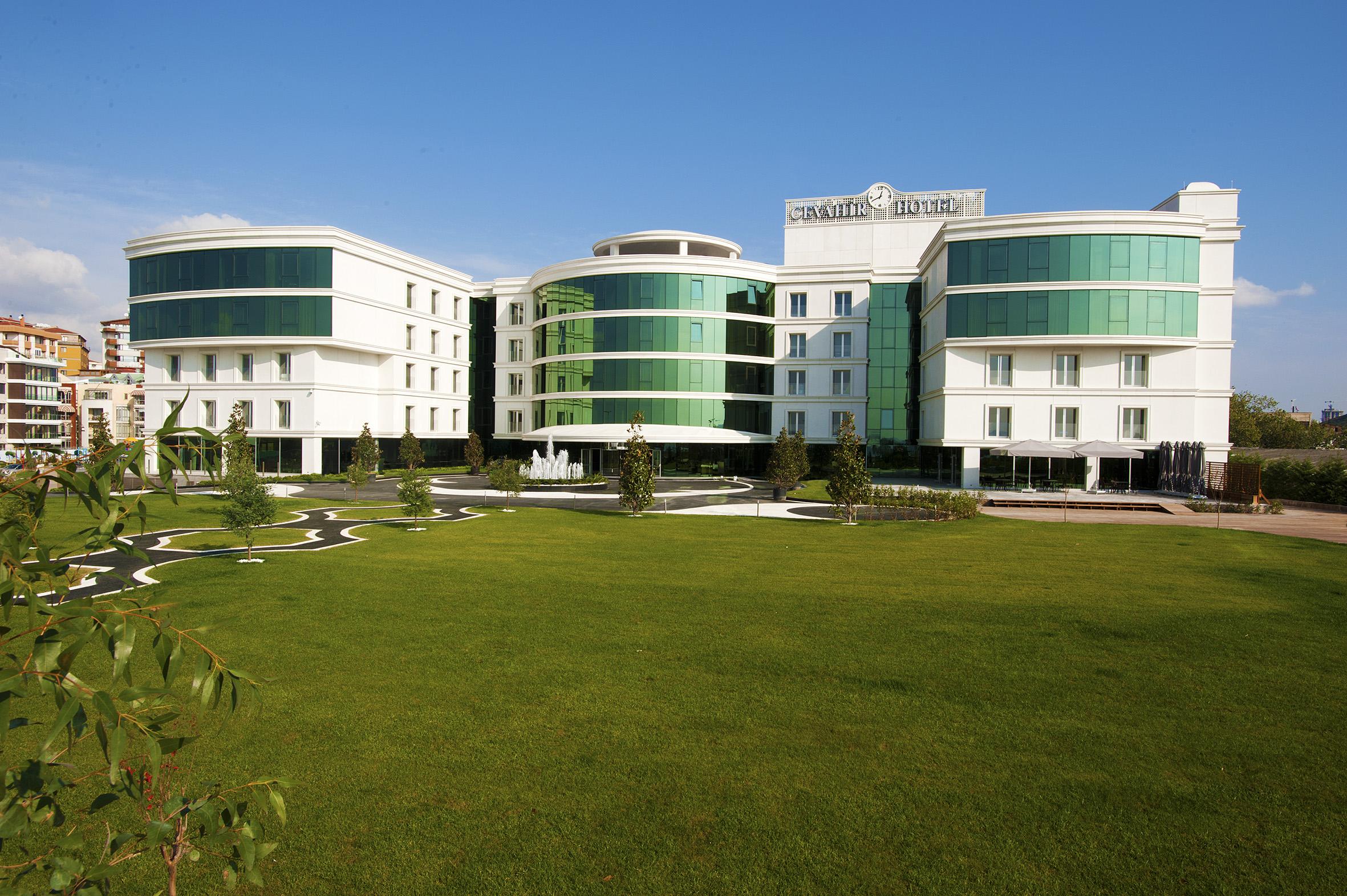 เชวาฮีร์ โฮเต็ล อิสตันบูล เอเชีย Hotel ภายนอก รูปภาพ University of Novi Sad