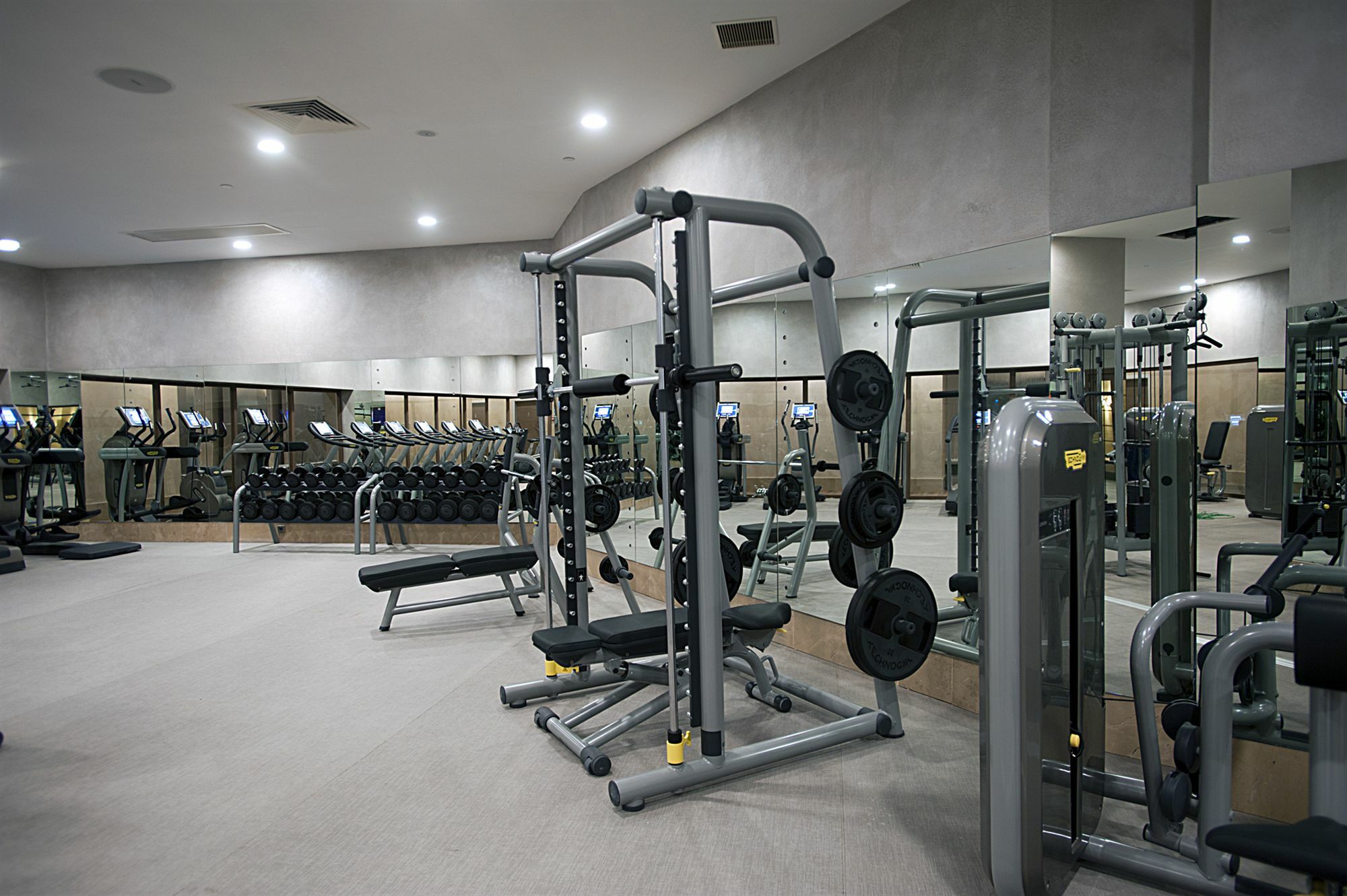 เชวาฮีร์ โฮเต็ล อิสตันบูล เอเชีย Hotel ภายนอก รูปภาพ A gym in a hotel